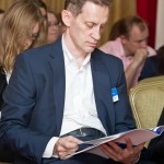 London-IPO-0712-103
