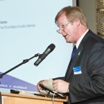 London-IPO-0712-354